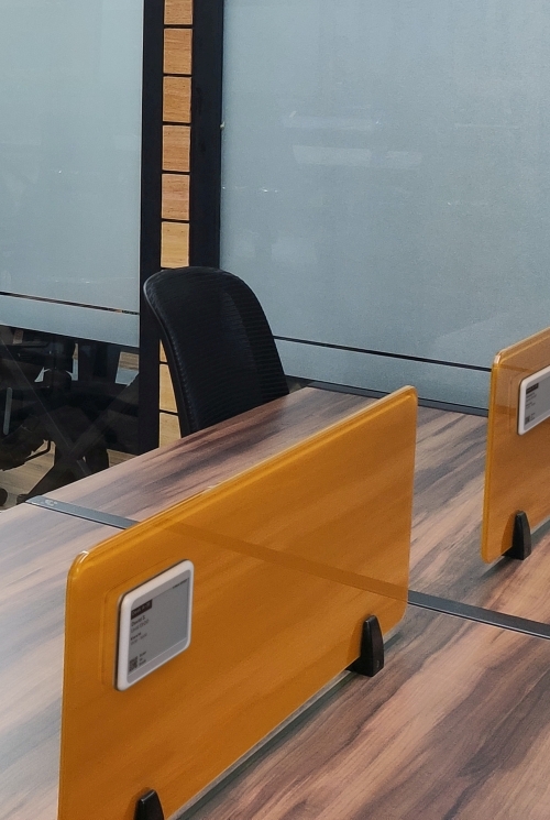 Hot desking with Tapirx